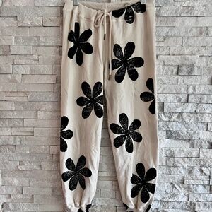 THE GREAT Daisy Stamp Cotton Sweatpant - like new